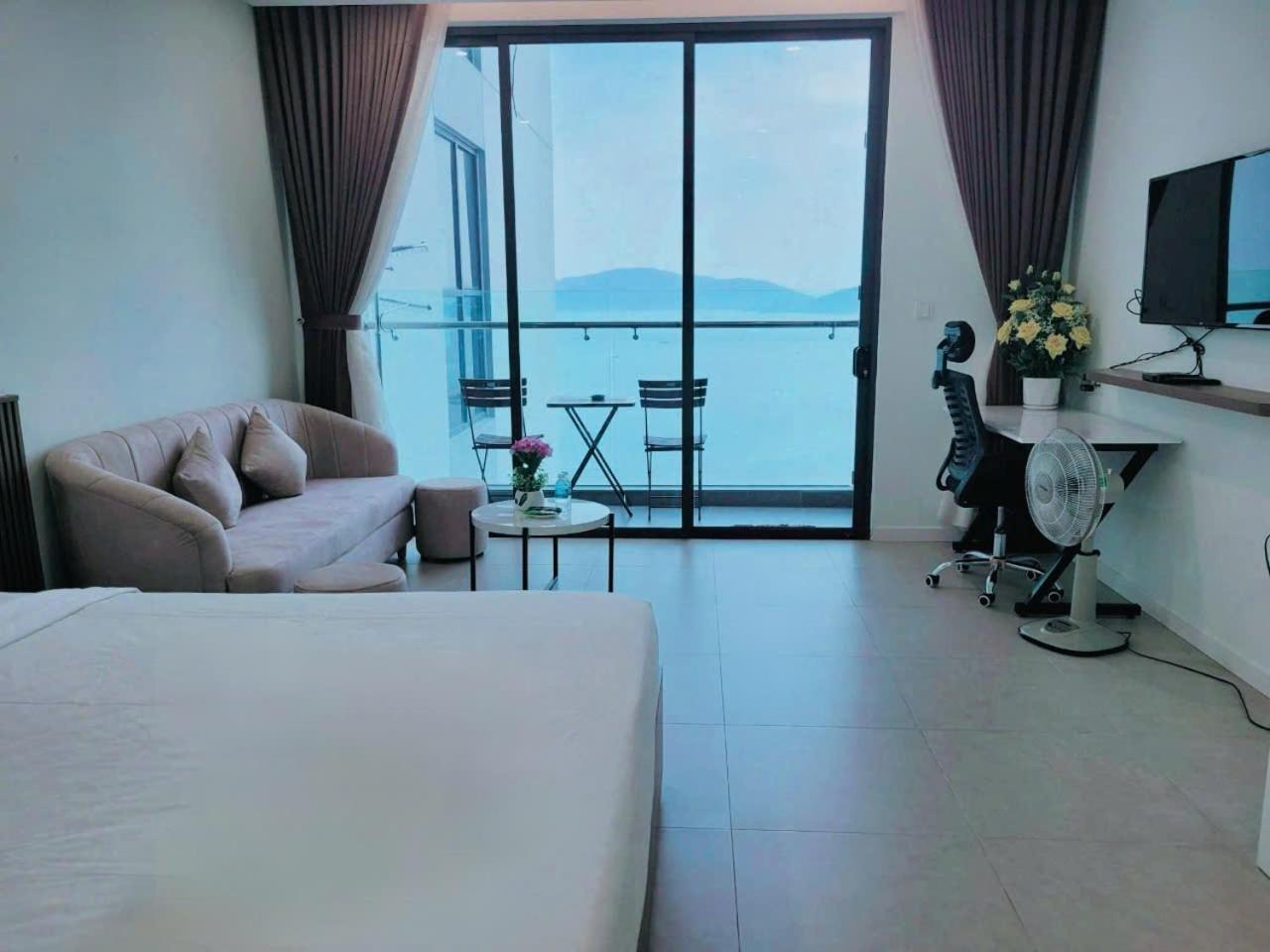 Apartament Scenia Bay Oceanfront By Housing Nha Trang Zewnętrze zdjęcie