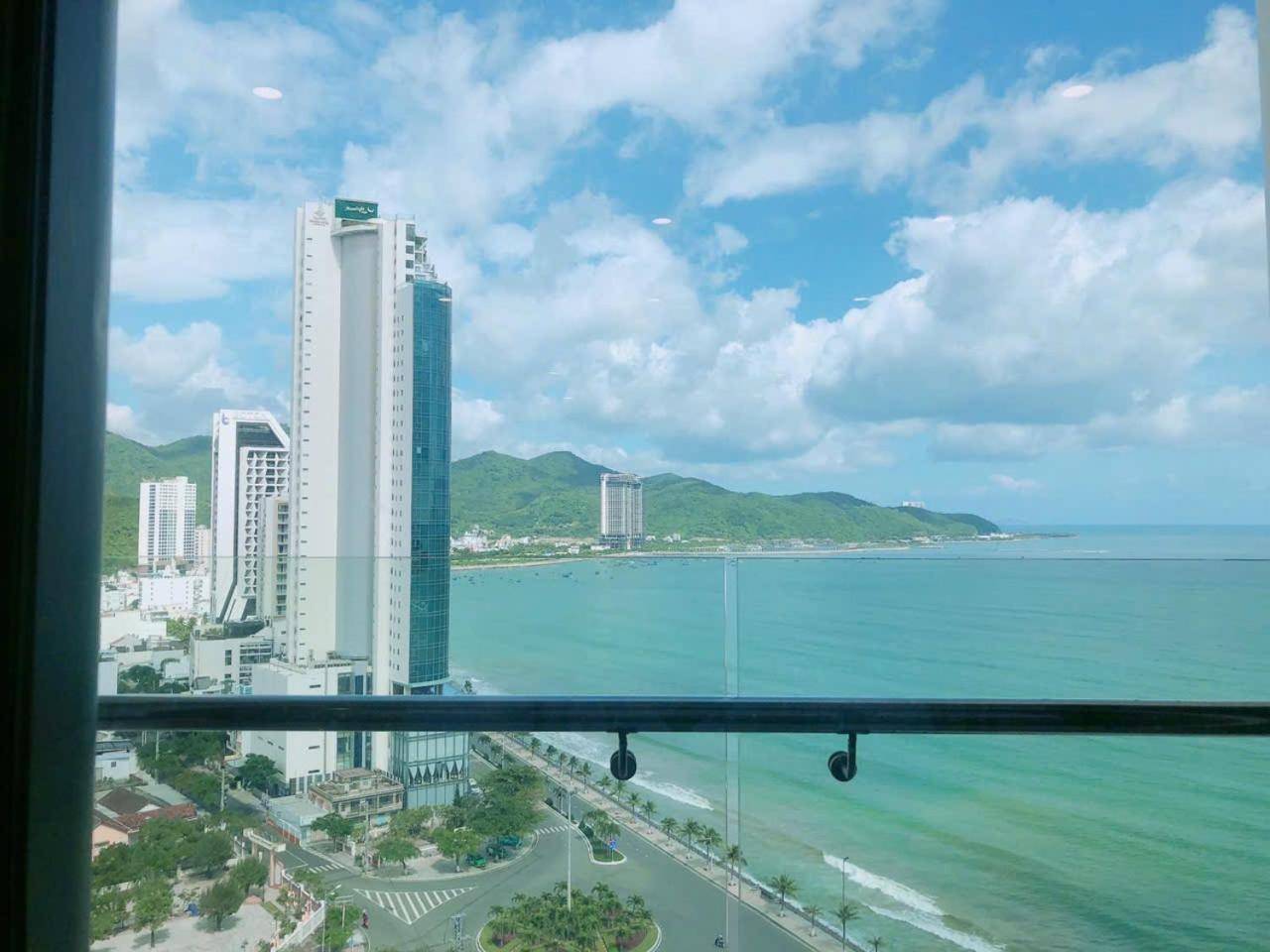 Apartament Scenia Bay Oceanfront By Housing Nha Trang Zewnętrze zdjęcie